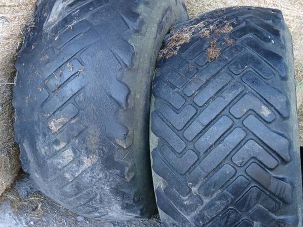 Tanker tyres.    22 x 70 x 20 - Main image