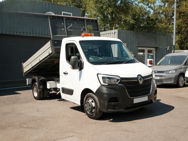 2021 Renault Master Tipper Van - Main image