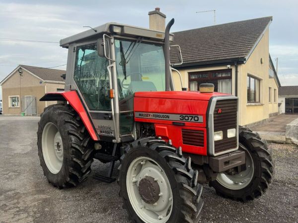 Massey Ferguson 3070 - Main image