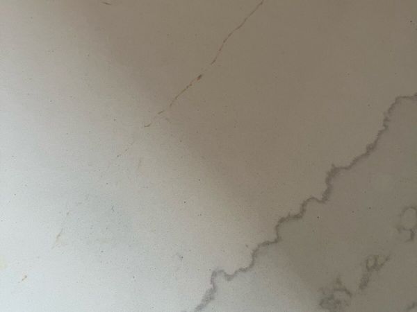 Quartz kitchen counter surface - Main image