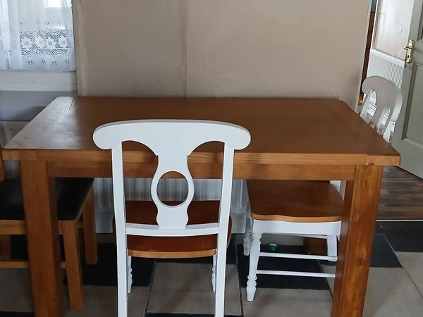 Oak table chairs - Main image