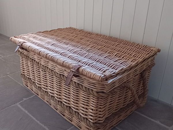 LARGE WICKER RATTAN CANE LOG STORAGE BASKET - Main image