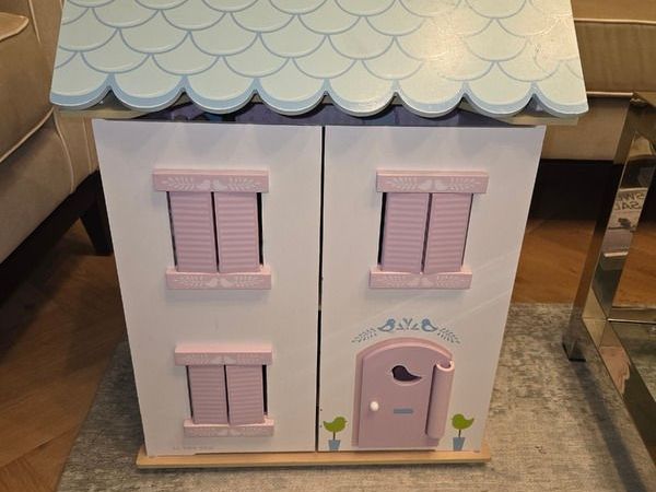 Beautiful Le Toy Van wooden dolls' house - perfect condition - Main image