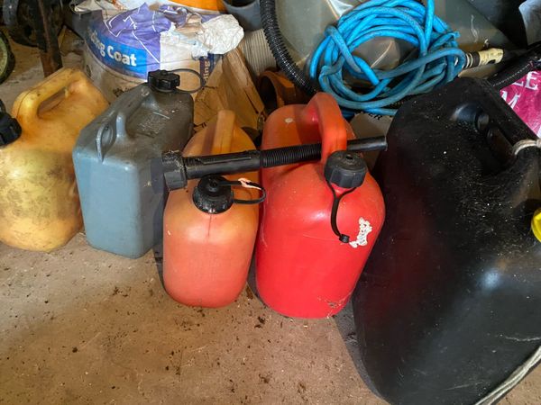 Petrol cans - Main image