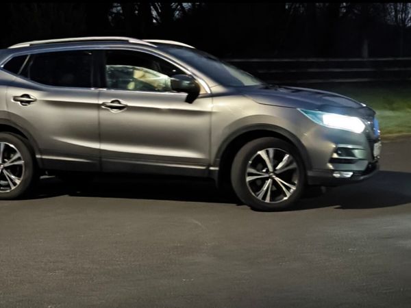 Nissan Qashqai 1.5 DCI N-connecta 5DR - Main image