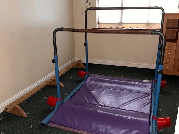 Gymnastics equipment - Main image