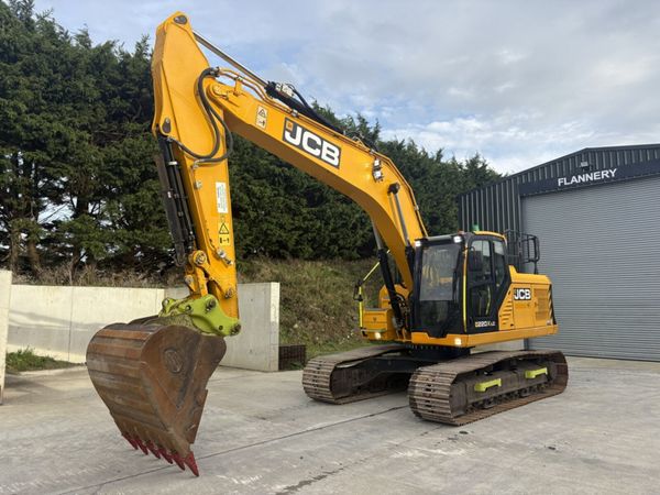 2020 JCB 220 X L T4 - Main image
