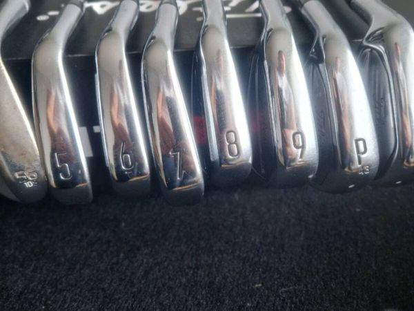 Titleist irons t200 LEFT HANDED. - Main image