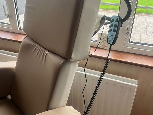 Recliner mobility chair - Main image