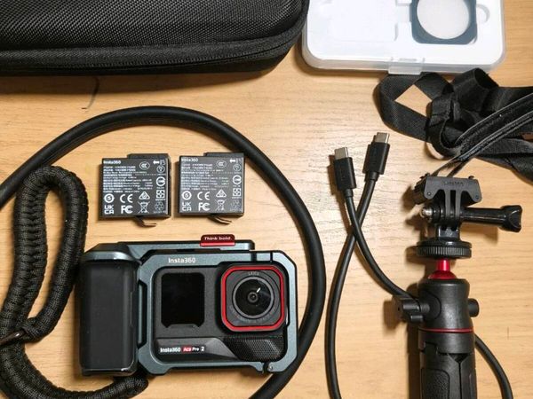 Insta360 Ace Pro 2 8K Xploror set - Main image