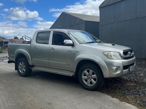 Toyota Hilux - Main image