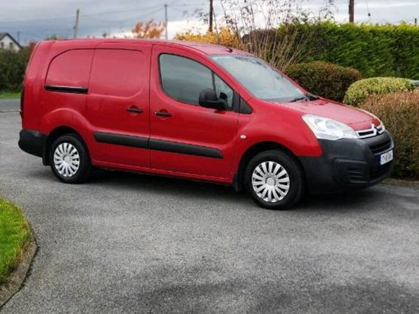Citroen Berlingo LWB - Main image