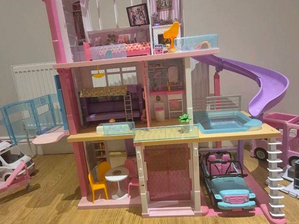 Toys - Main image