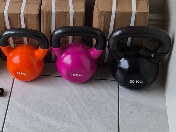 3xbrand new cast iron kettlebells - Main image