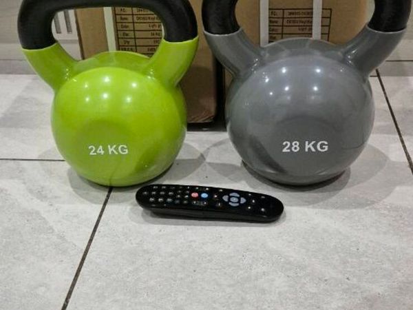 2xbrand new large cast iron kettlebells - Main image