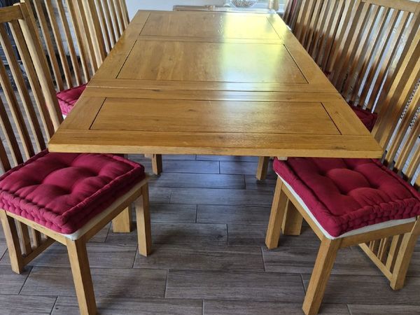 Dining table & 8 chairs - Main image