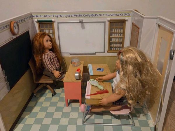Dolls classroom - Main image