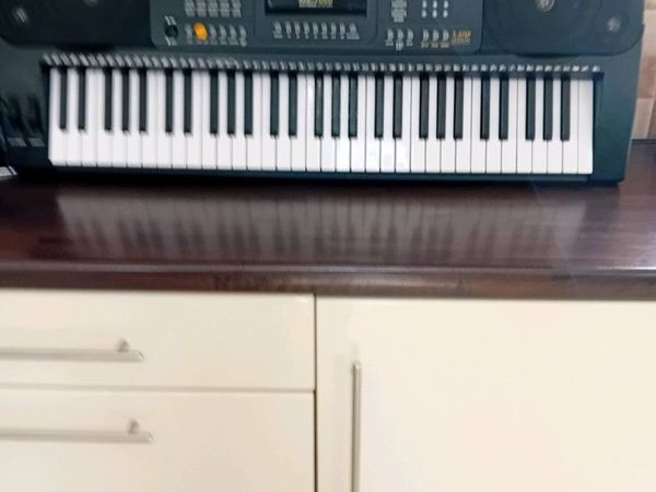 KEYBOARD. STAND. STOOL - Main image