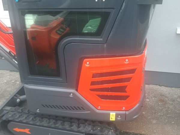 Mini digger - Main image