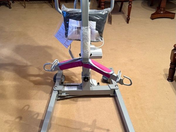 Freeway S180E Electric Mobile Hoist 180kg - Main image