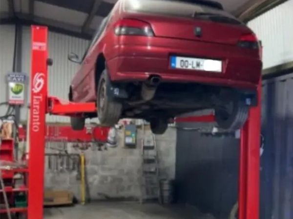 Taranto 2 Post Car Lift 4.2 ton 400V - Main image