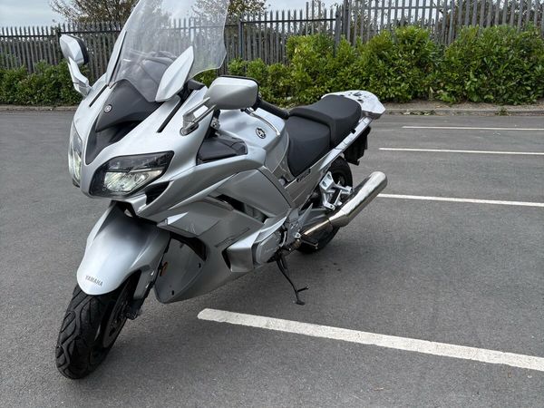 2016 yamaha FJR 1300 - Main image