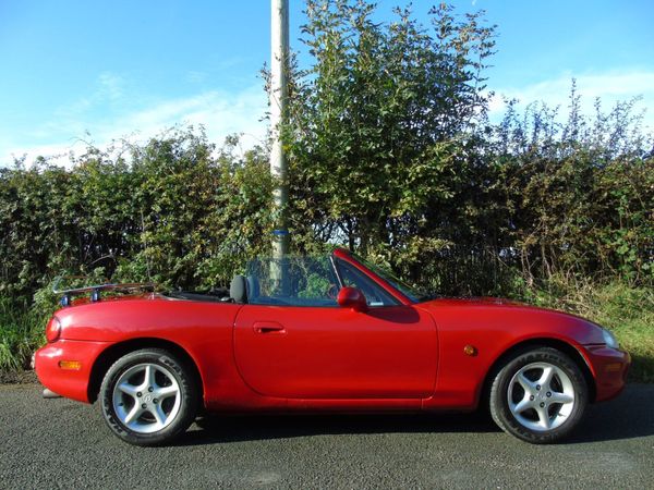Mazda MX-5 1999 - Main image