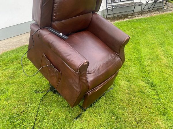 Electric Riser Recliner Mobility Chair - Main image