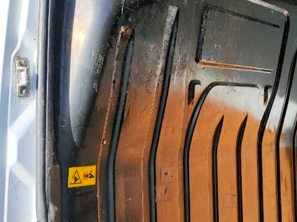 Renault master bulkhead - Main image