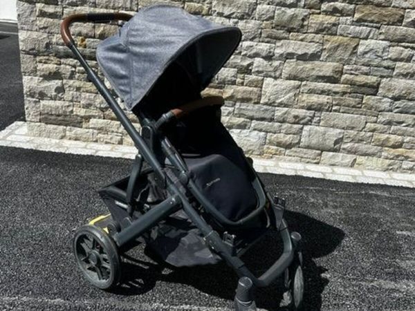 Vista V2 Pram with all attachments - Main image