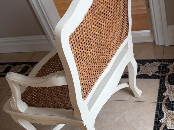 Beautiful chair - Main image