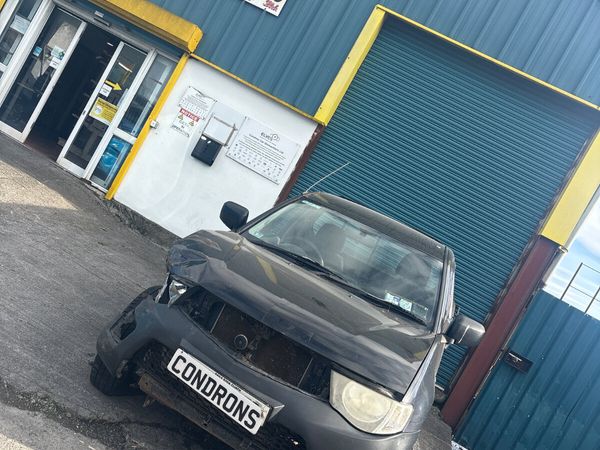 Mitsubishi L200 2015 - Main image