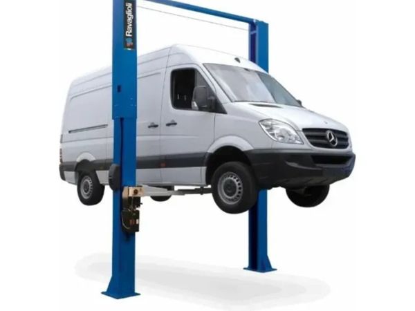 Ravaglioli 4.5 Ton Clear Floor 2 Post Car Lift - Main image