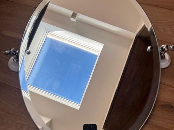 Quality Bathroom Accessories - Mirror, Wall Lights & Toilet Roll Holder - Main image