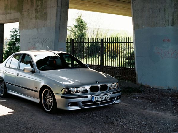 E39 530i manual - Main image