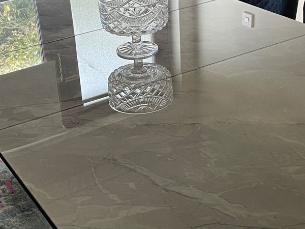 Beautiful Dining Table Set - Main image