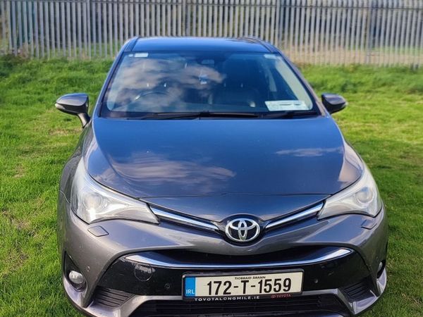 Toyota Avensis  2017 T Spirit Premium - Main image