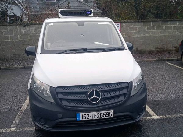 Mercedes vito refrigerated van - Main image