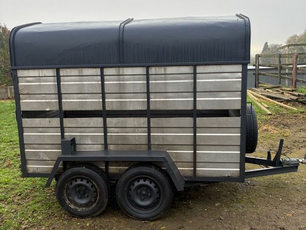 Cattle box - Main image