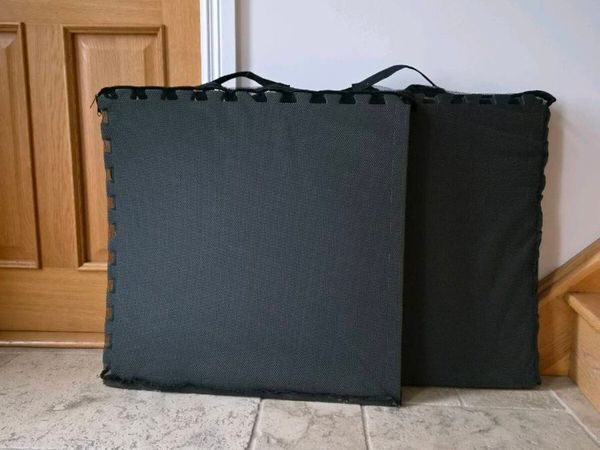 Foam black floor mats x 12 - Main image