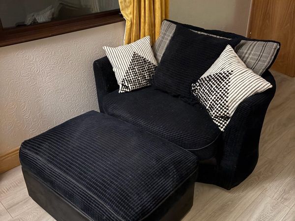 Swivel love seat - Main image