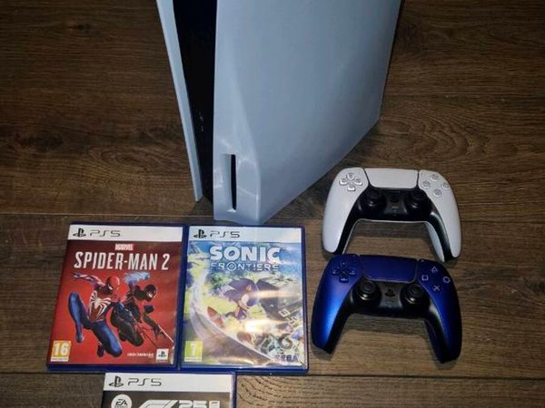 PS5 Disc version + Brand New Controller and games - Main image