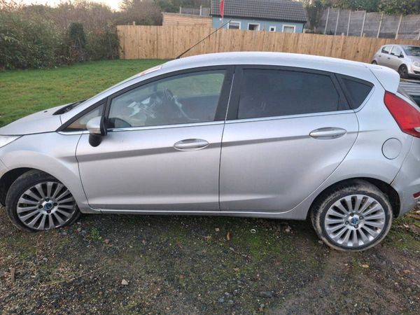 Ford fiesta titanium diesel - Main image