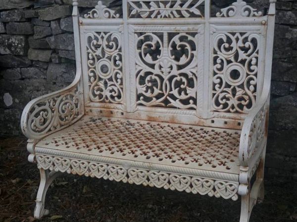 Garden   bench  solid   cast   iron  very very hea - Main image
