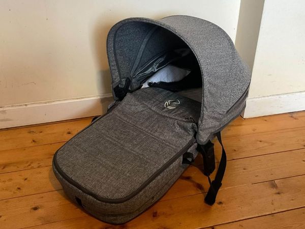 Jané Micro Foldable Baby Carrycot & Mattress - Main image