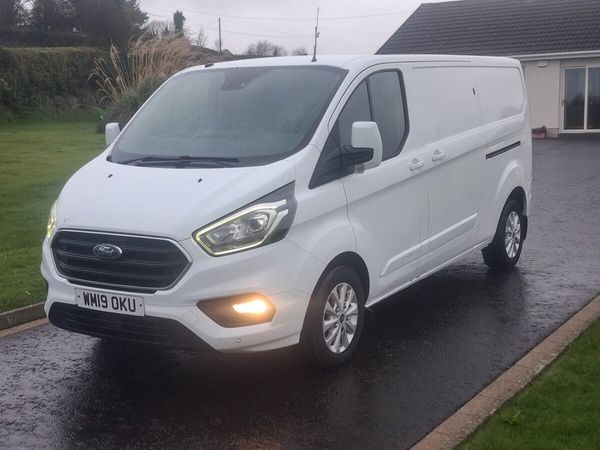 Ford Transit custom LWB - Main image
