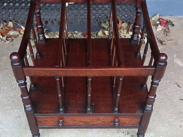 Mahogany  canterbury  in  perfect perfect conditio - Main image