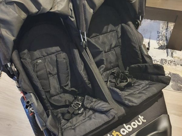 Very good condition Out N About - Main image