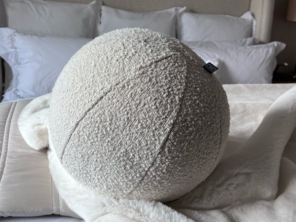 Eichholtz cushion - Main image