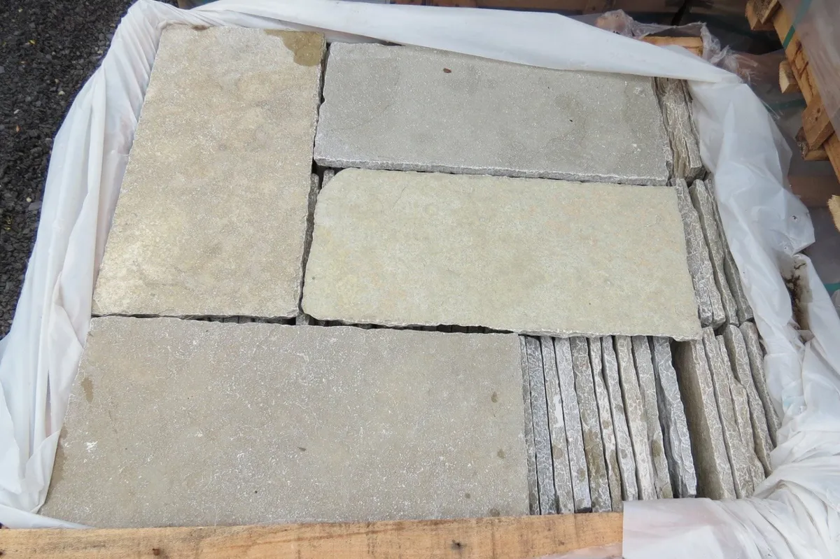 REDUCED Limestone Tumbled  Paving - Image 2